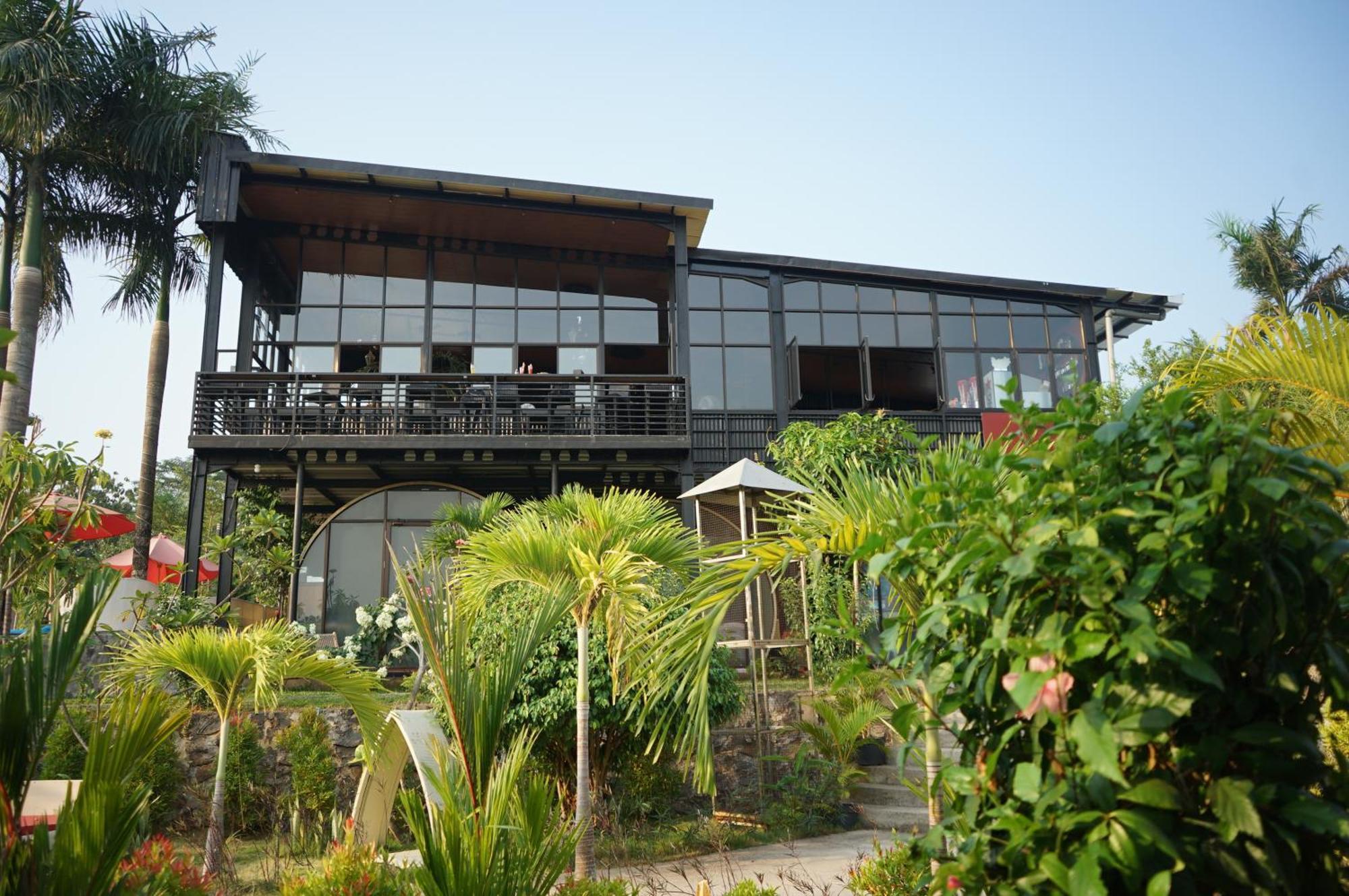 Lucca Resort & Residence Jepara Exterior photo