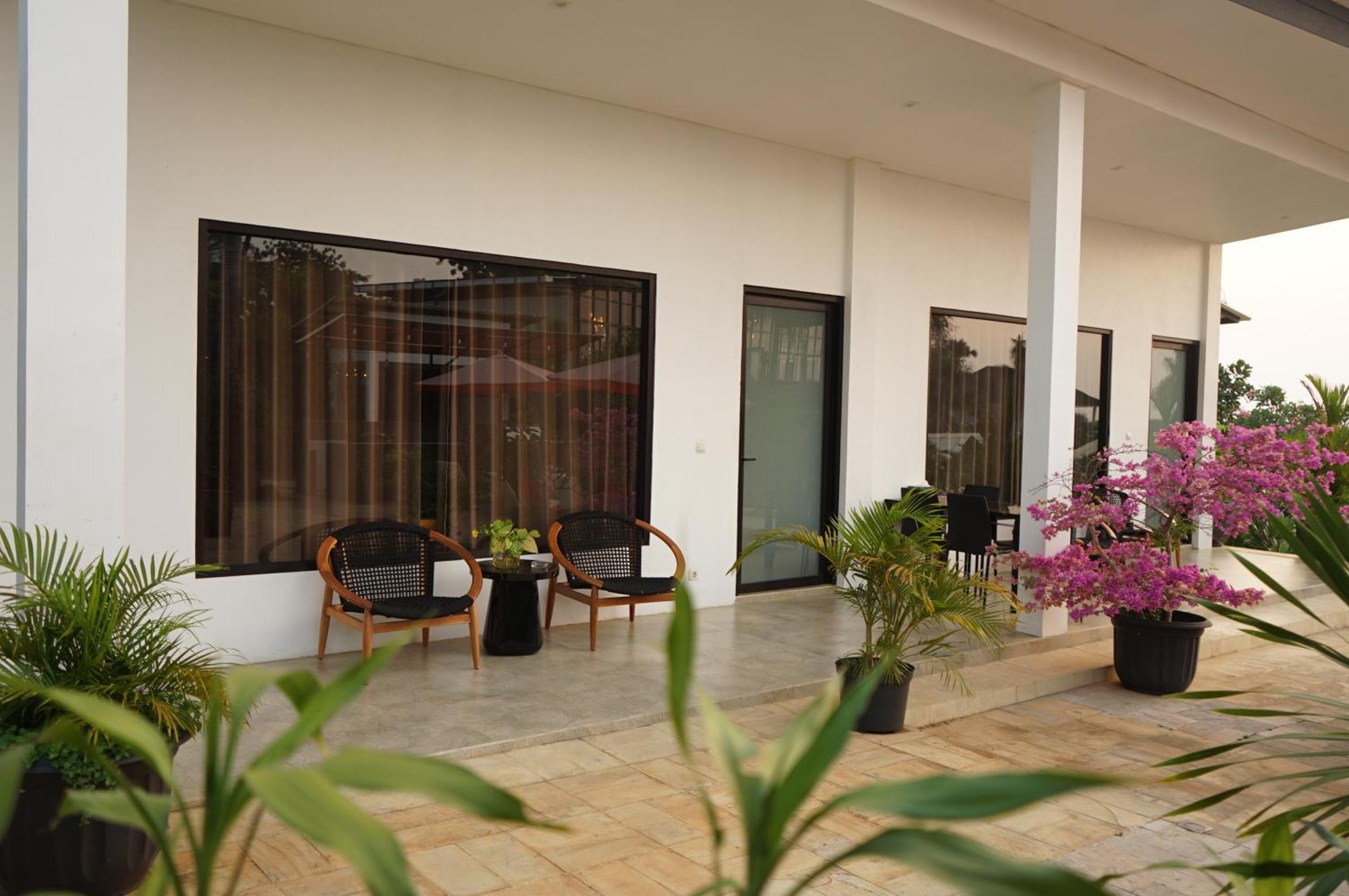 Lucca Resort & Residence Jepara Exterior photo